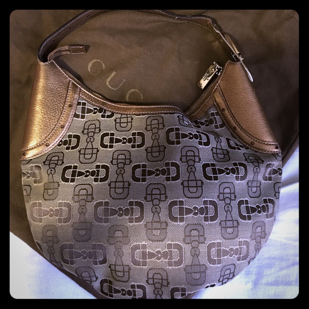 Authentic Gucci Horsebit Hobo - Like new!